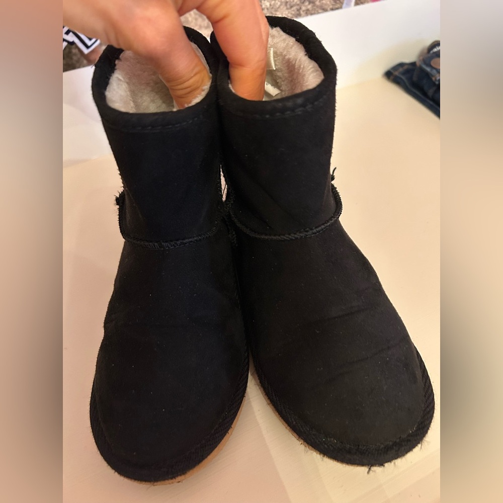 Black boots